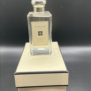 Jo Malone English Pear & Freesia Cologne with Silver Cap